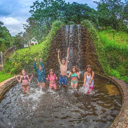 Pousada Aguas Do Vale 阿蒂巴亚 外观 照片